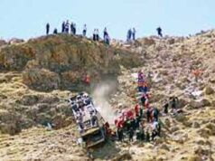 Southern Peru: Bus falls into deep gorge after overturning, 27 Deaths Southern Peru: Bus falls into deep gorge after overturning, 27 Deaths